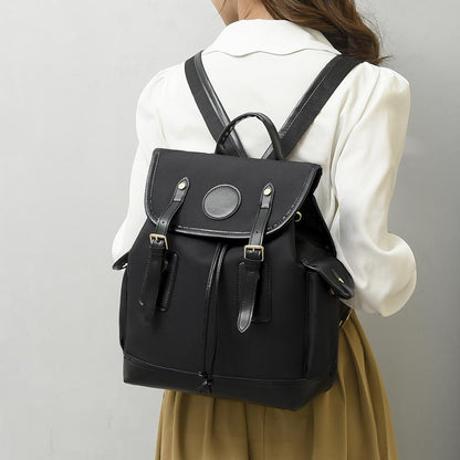 MOCHILA CON SOLAPA Y BOLSILLO ANTIRROBO
